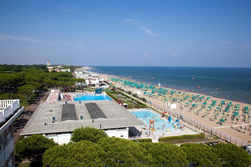 Regent'S Hotel Lido di Jesolo Eksteriør billede