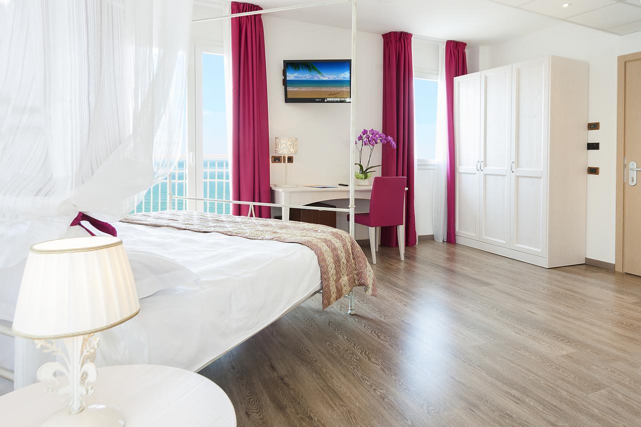 Regent'S Hotel Lido di Jesolo Eksteriør billede