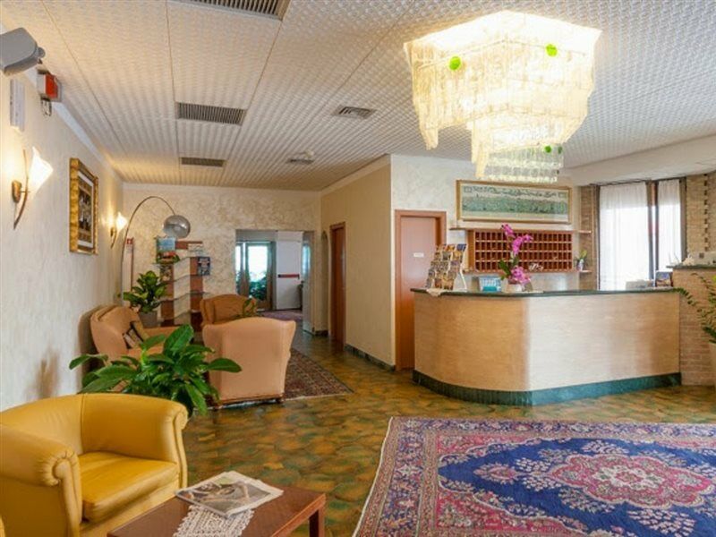 Regent'S Hotel Lido di Jesolo Eksteriør billede