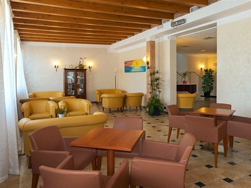Regent'S Hotel Lido di Jesolo Eksteriør billede